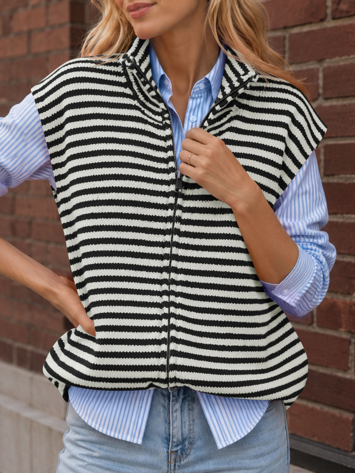 usvara Women Striped Zip Up Knit Cardigan