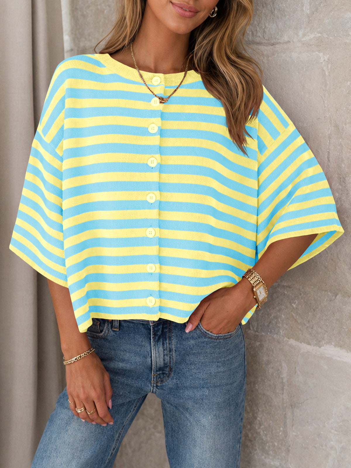usvara Women Striped Cropped Cardigan