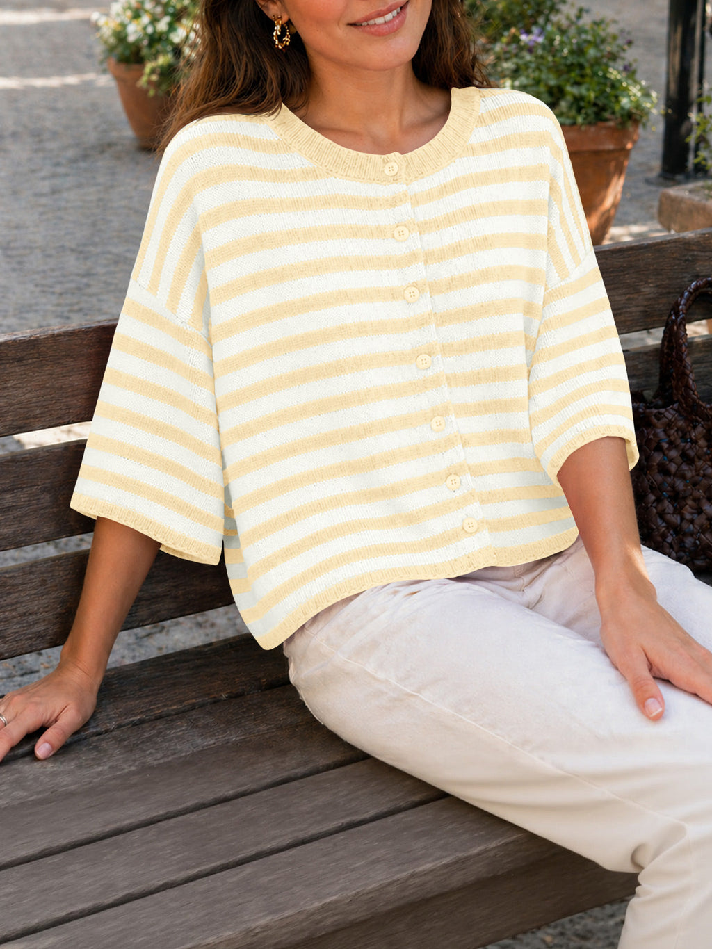 usvara Women Striped Cropped Cardigan