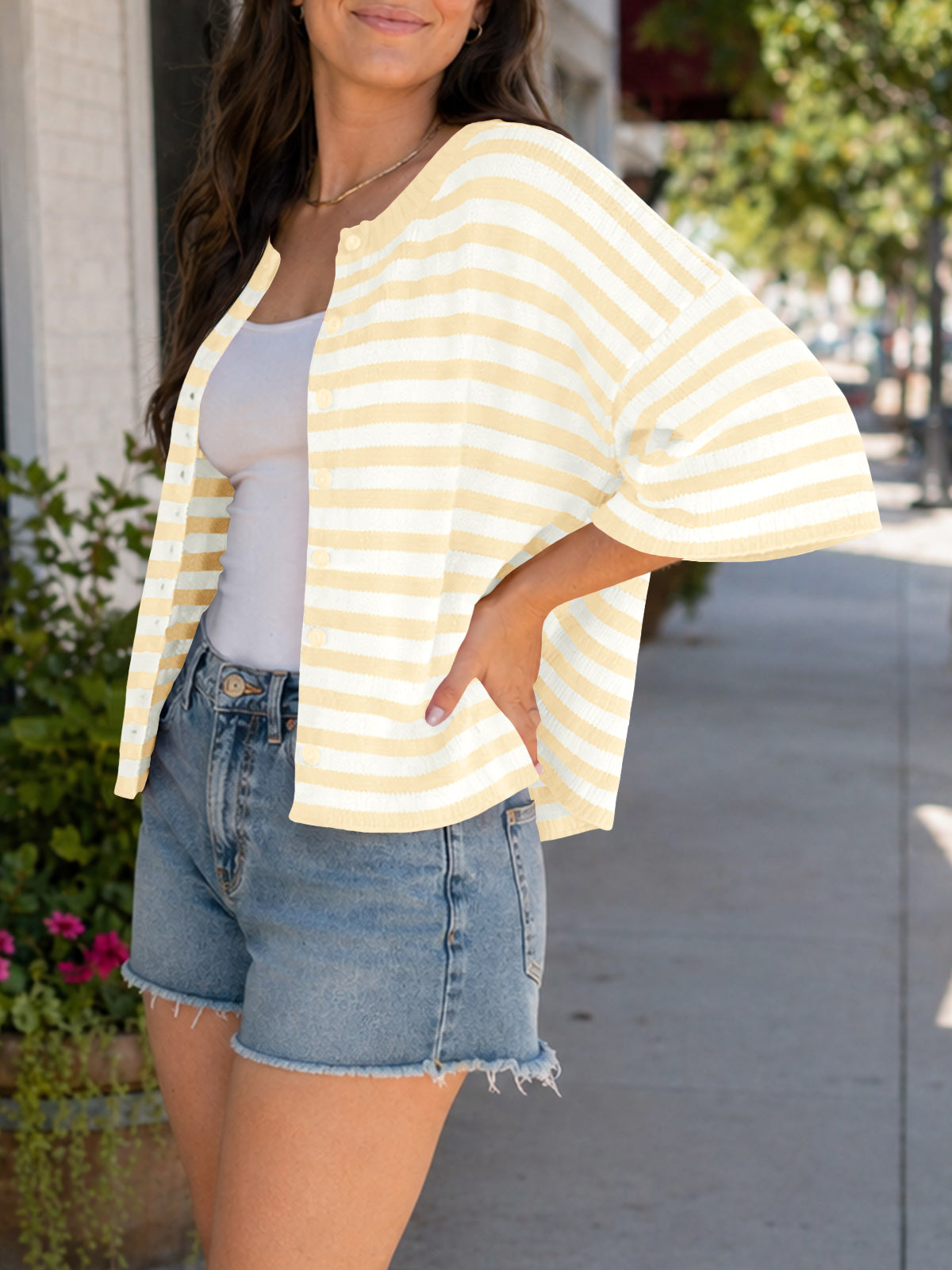 usvara Women Striped Cropped Cardigan