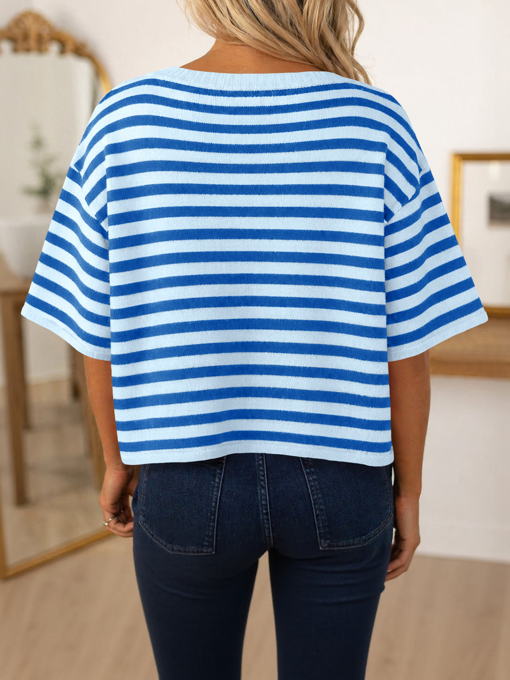 usvara Women Striped Cropped Cardigan