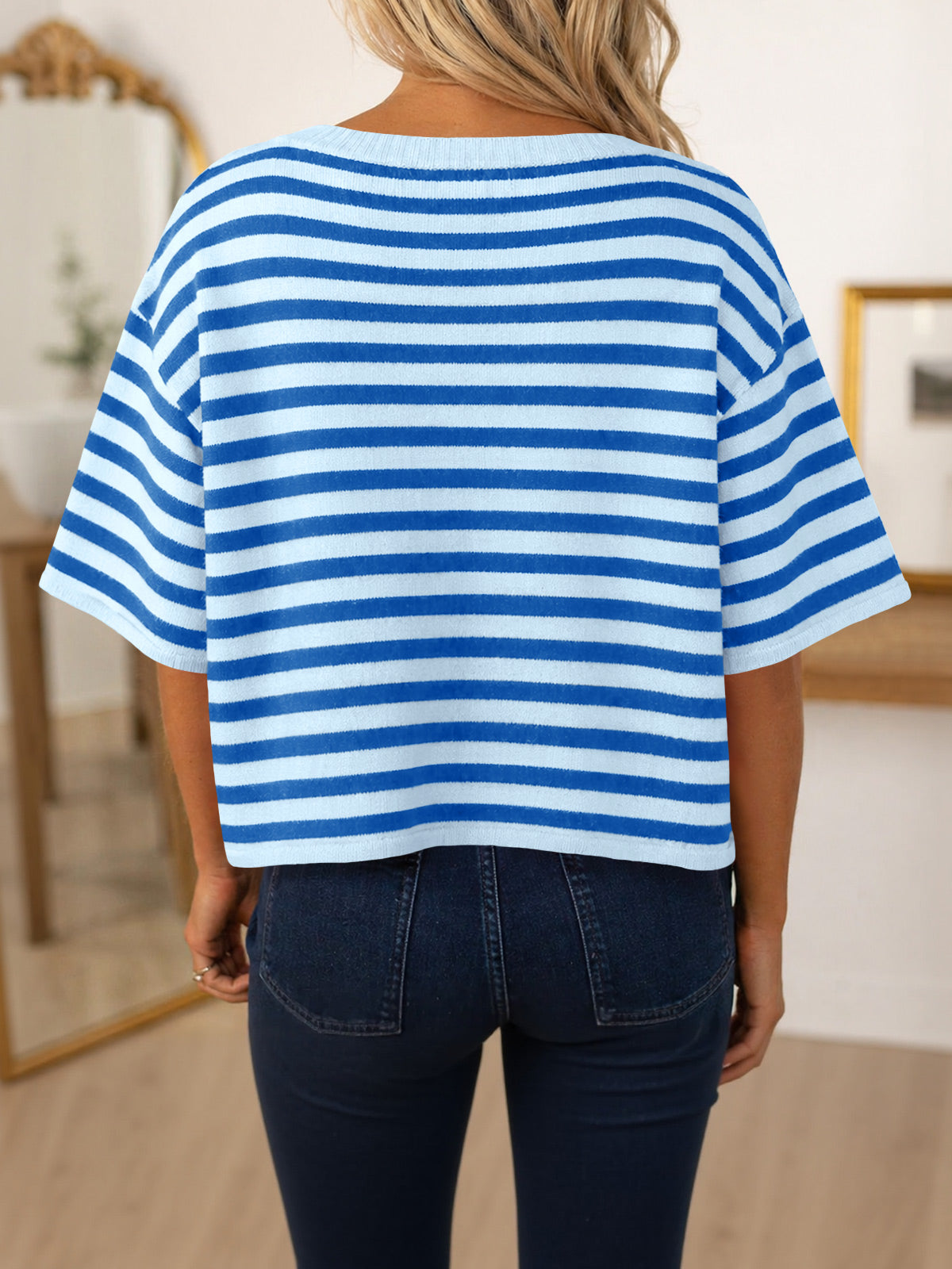 usvara Women Striped Cropped Cardigan