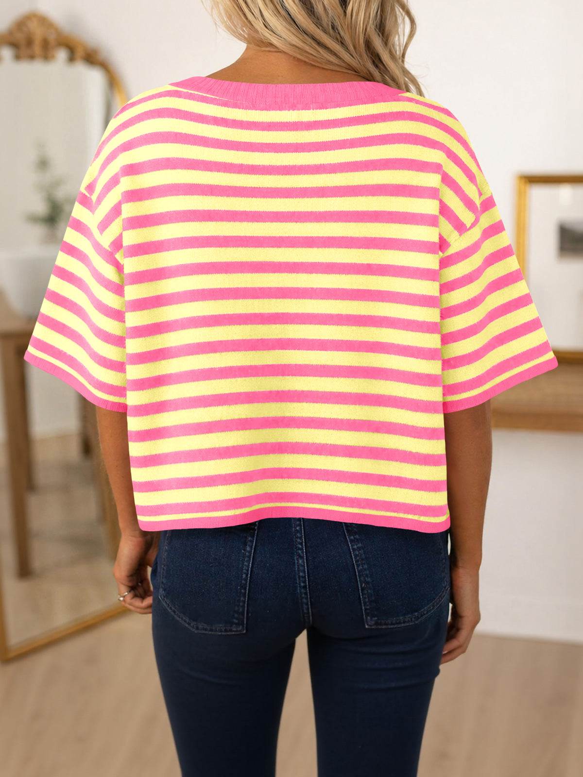 usvara Women Striped Cropped Cardigan