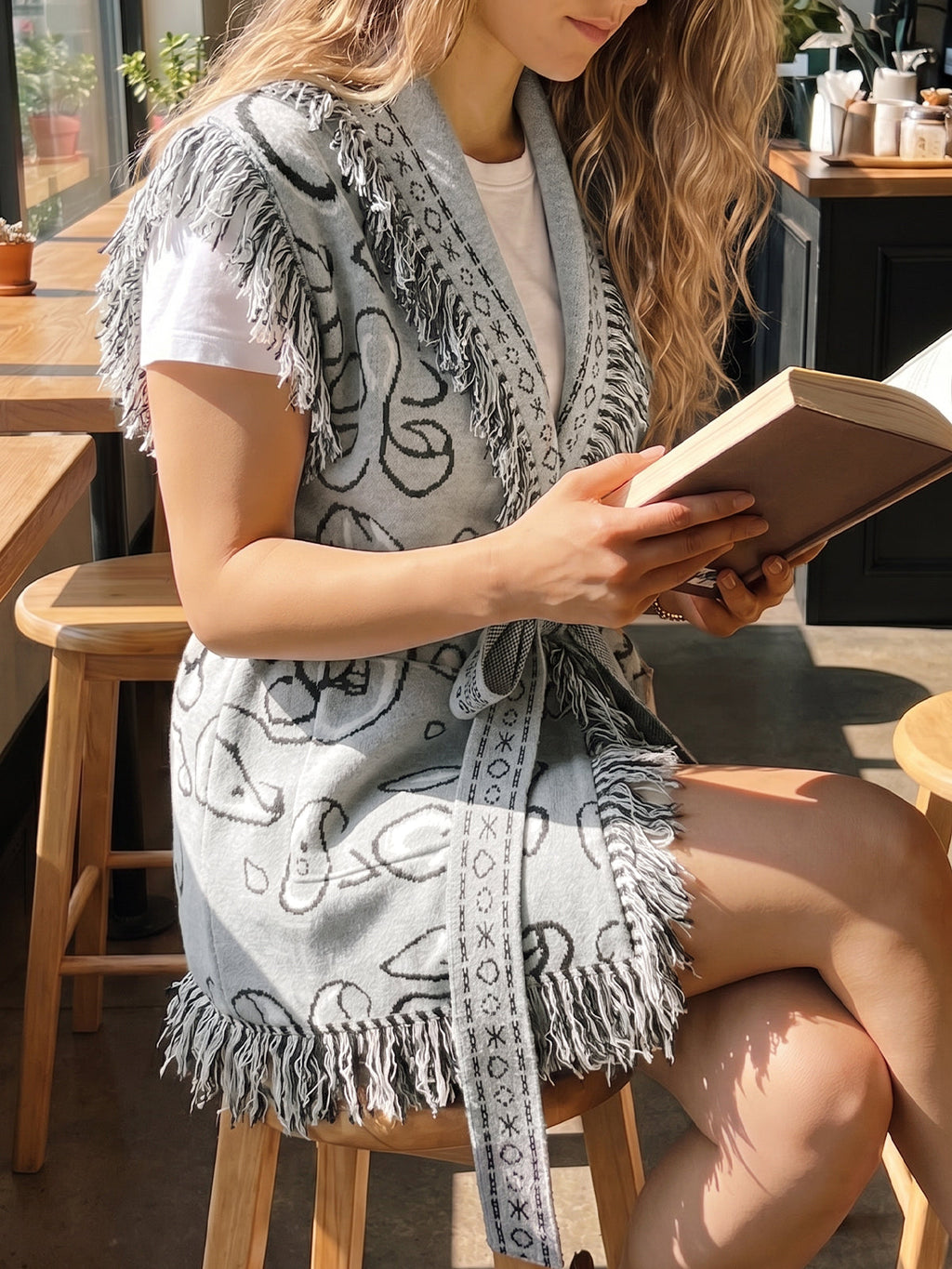 usvara Women Fringe Knit Cardigan
