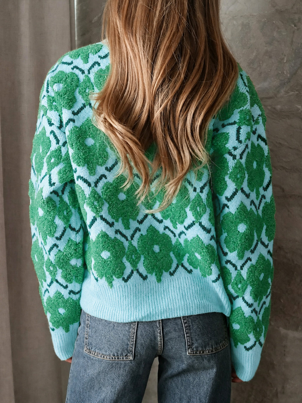 usvara Women Floral Knit Sweaters